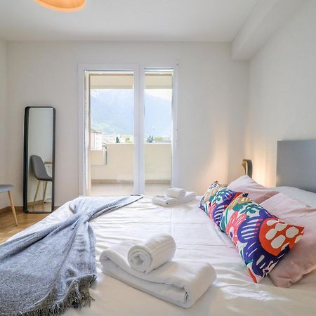 Modern Apartment Close To Martigny Train Station Exterior foto