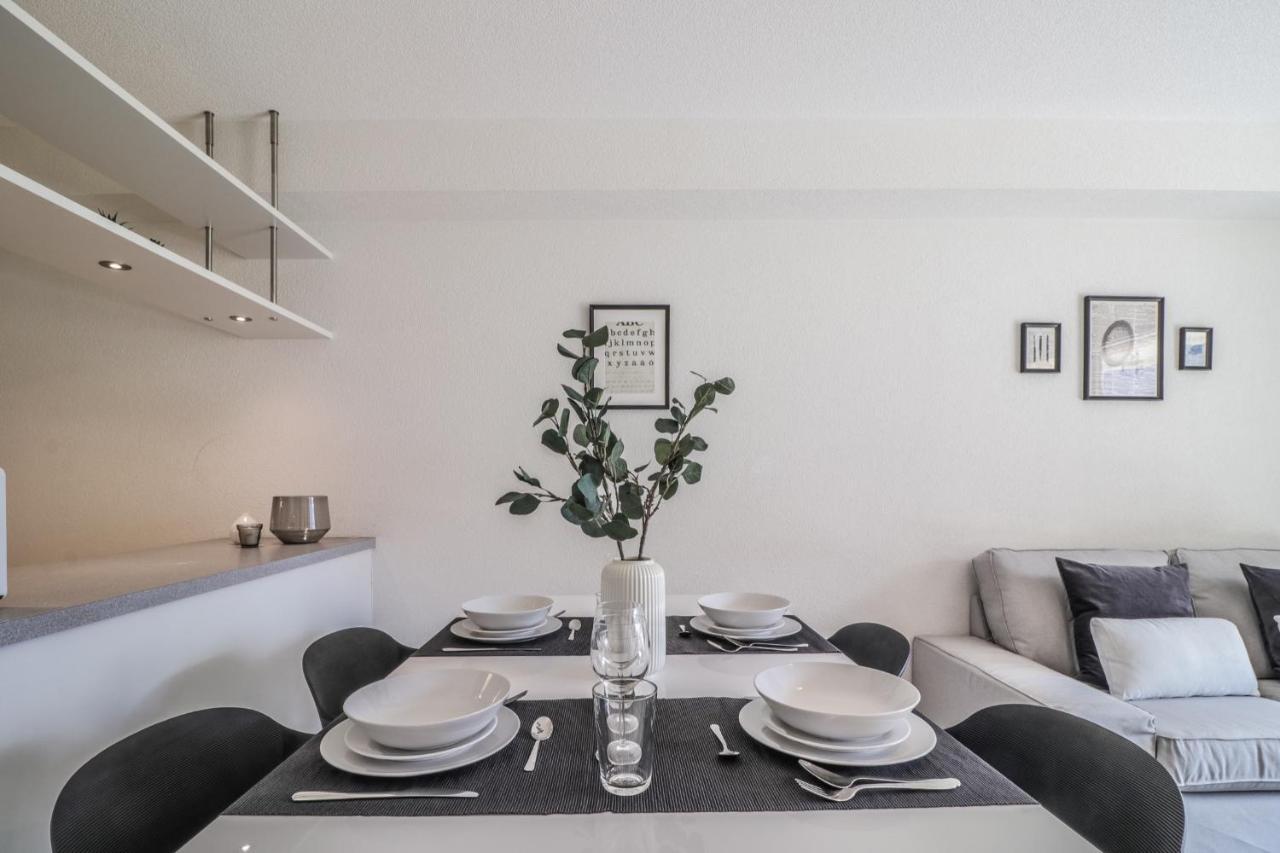 Modern Apartment Close To Martigny Train Station Exterior foto